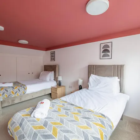 Newly Refurbished Medway With Free Parking By Prescott Apartments Апартаменты Бристоль