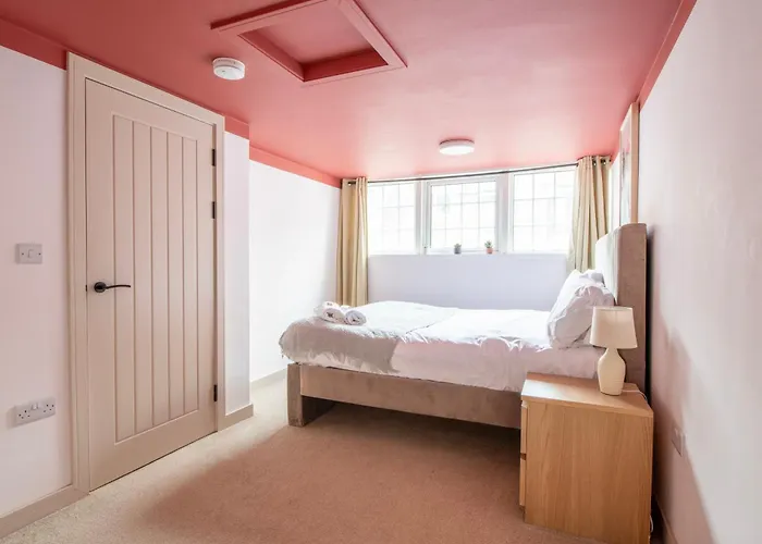Apartmán Newly Refurbished Medway With Free Parking By Prescott