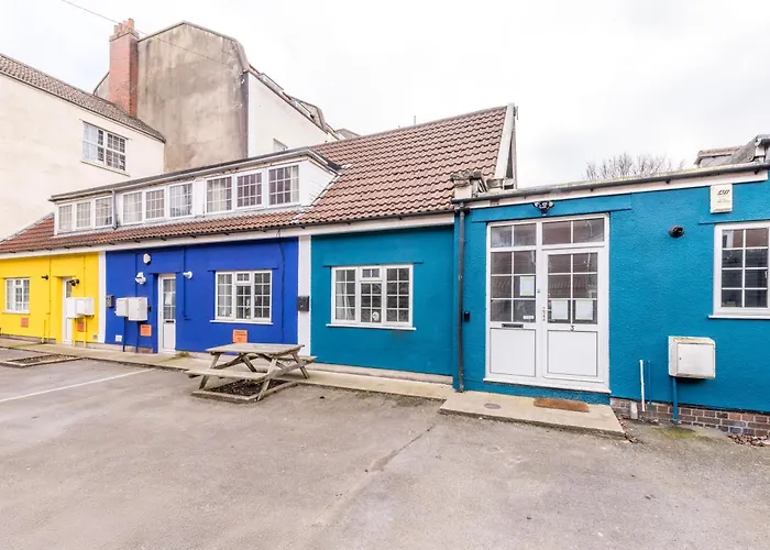 Newly Refurbished Medway With Free Parking By Prescott *